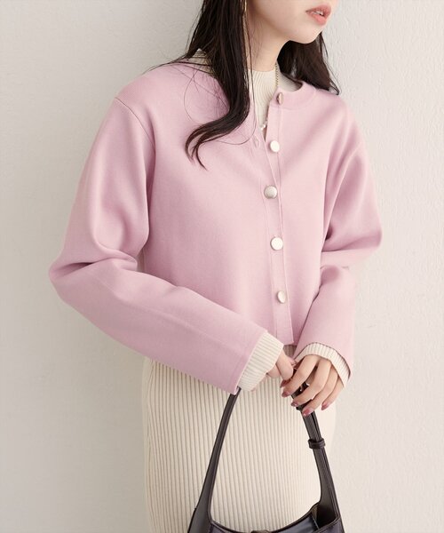 natural couture（ナチュラルクチュール）の「クロップド丈リブカラーカーディガン（カーディガン/ボレロ・レディース・ピンク/ボルドー/オフホワイト/グレー・FREE）」の3枚目の写真