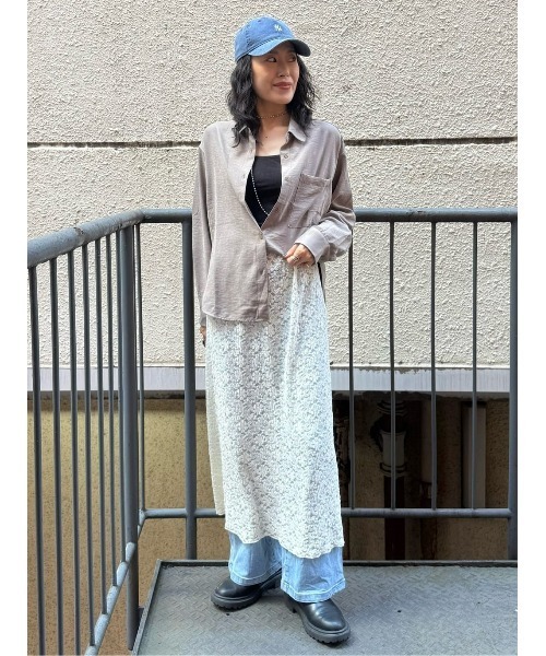 Right-on（ライトオン）の「【HONEYSUCKLE ROSE】スエードライクシャツ（シャツ/ブラウス・レディース・ブルー/ライトブラウン/ライトベージュ・L/M）」の14枚目の写真