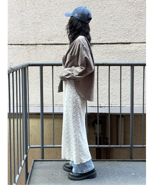 Right-on（ライトオン）の「【HONEYSUCKLE ROSE】スエードライクシャツ（シャツ/ブラウス・レディース・ブルー/ライトブラウン/ライトベージュ・L/M）」の10枚目の写真