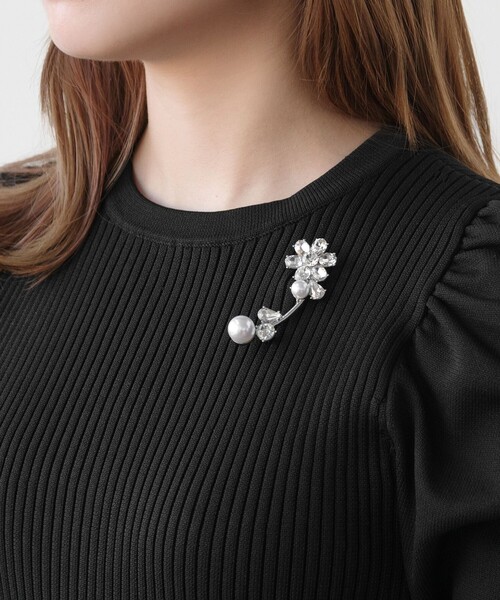 TOCCA(トッカ)の「BLESS OF DAISY 2WAY BROOCH NECKLACE ブローチネックレス(ブローチ/コサージュ・レディース・シルバー系/ゴールド系・F)」の8枚目の写真