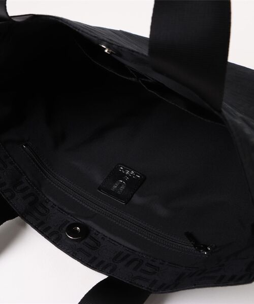 U by Ungaro（ユーバイウンガロ）の「U by ungaro(ユーバイウンガロ)　ルイ　変形トート（トートバッグ・レディース・ブラック/ブルーグレー/ベージュ・FREE）」の6枚目の写真