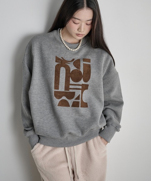 THE YOn（ザヨン）の「フロッキープリント裏起毛スウェット（スウェット・レディース・ミント/ブラウン/グレー・FREE）」の5枚目の写真