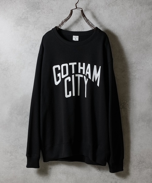 NUMBER (N)INE（ナンバーナイン）の「GOTHAM CITY PRINTED CLASSIC CREWNECK SWEATSHIRT / ゴッサム シティ ロゴプリント クラシック クルーネック スウェットシャツ（スウェット・メンズ・ブラック/トップグレー・M/L/XL）」の2枚目の写真