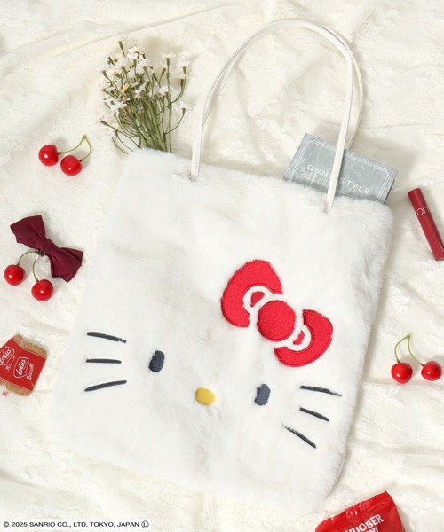 sanrio（サンリオ）の「sanrio（サンリオ）キャラクターフェイストートバッグ/ハローキティ/シナモロール/クロミ/ハンギョドン（トートバッグ・レディース・ブルー/ダークグレー/ホワイト系1/ホワイト系2・FREE）」の2枚目の写真