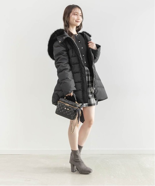 RANDA(ランダ)の「ゴムベルト付きウエストシェイプダウンコート(ダウンジャケット/コート・レディース・ベージュ/ホワイト・0/1)」の20枚目の写真