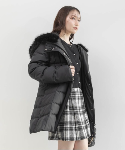 RANDA(ランダ)の「ゴムベルト付きウエストシェイプダウンコート(ダウンジャケット/コート・レディース・ベージュ/ホワイト・0/1)」の22枚目の写真