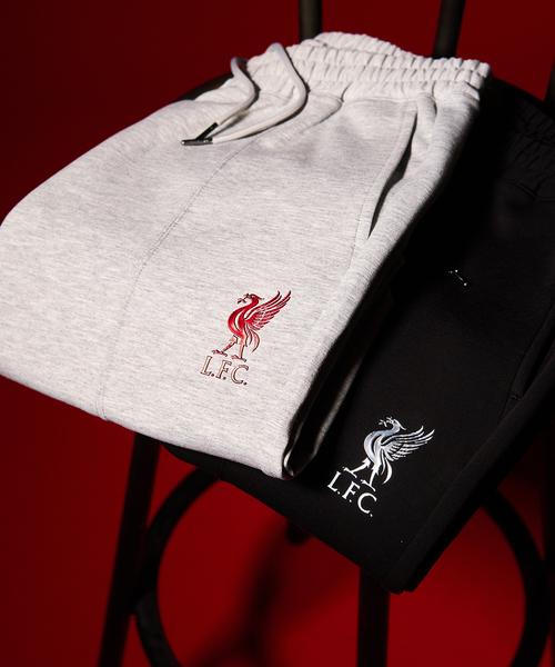 417 EDIFICE（フォーワンセブンエディフィス）の「【Liverpool FC / リバプール FC】メタリックロゴトラックパンツ（その他パンツ・メンズ・チャコールグレー/ブラック・MEDIUM/LARGE/X-LARGE）」の3枚目の写真