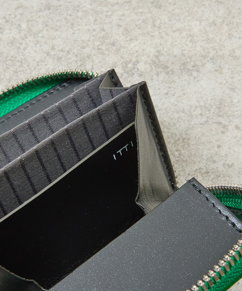 ITTI（イッチ）の「ITTI イッチ / CRISTY COIN CARD WLT コインカードシュリンクレザーウォレット ミニウォレット スマートウォレット 2つ折り革財布 / ITTI-WLT-012-21Q3-4（財布・メンズ・グリーン・FREE）」の14枚目の写真