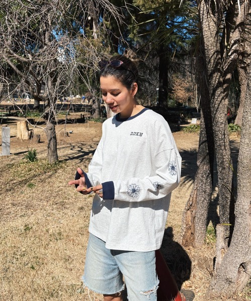 ROXY(ロキシー)の「SEEKING MORE FUN/ロキシー袖プリントリンガー長袖ロンT(Tシャツ/カットソー・レディース・ホワイト/ブラック/グレー・SMALL/MEDIUM)」の15枚目の写真