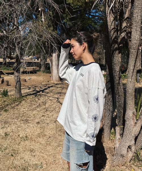 ROXY(ロキシー)の「SEEKING MORE FUN/ロキシー袖プリントリンガー長袖ロンT(Tシャツ/カットソー・レディース・ホワイト/ブラック/グレー・SMALL/MEDIUM)」の16枚目の写真