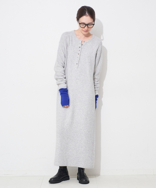 WILLIAM BRUNTON(ウィリアムブラントン)の「WILLIAM BRUNTON SLOBE別注 フィンガーレスグローブ WB-222-SLOBE(手袋・レディース・ブラウン/グレー/ブルー・FREE)」の16枚目の写真