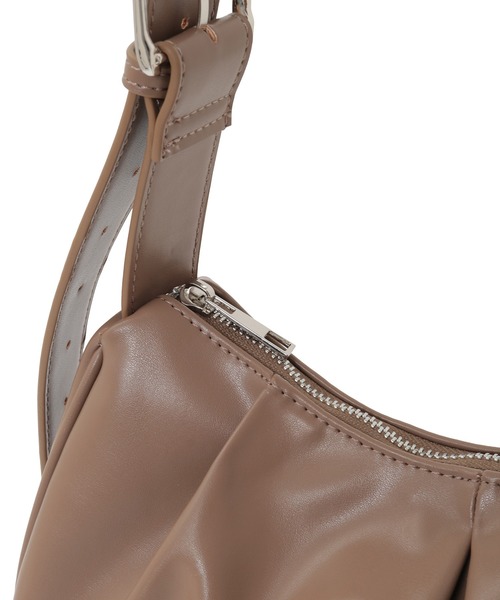 AnriettMusee(アンリエットミュゼ)の「マルチWAYベルトワンハンドルバッグ(ショルダーバッグ・レディース・アイボリー/ブラック/ベージュ・FREE)」の22枚目の写真