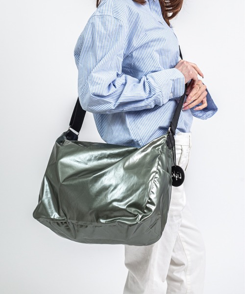 Jack Gomme(ジャックゴム)の「【JACK GOMME】ショルダーバッグ JOY(ショルダーバッグ・レディース・ブラック/インディゴブルー/モカ/アイボリー/シルバー/カーキ/シャンパン/ライトブルー/ベージュ・FREE)」の16枚目の写真
