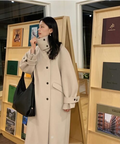 SIYAZU(シヤジュ)の「SIOT4164 アンバランスベルト付きバルマカンコート_Cream(チェスターコート・レディース・Cream・ONE)」の5枚目の写真
