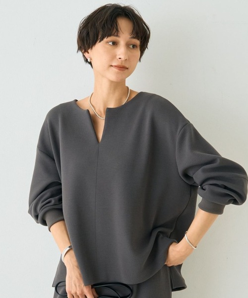 Rouge vif(ルージュヴィフ)の「【セットアップ対応】 ダブルエアープルオーバー(シャツ/ブラウス・レディース・ベージュ/チャコールグレー/グレー・フリー)」の2枚目の写真