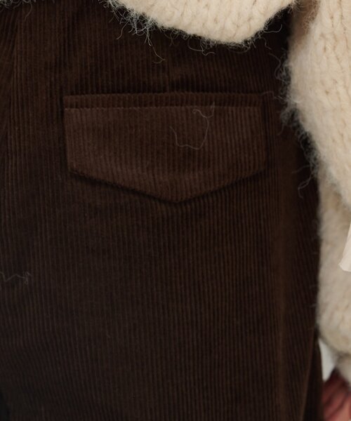 Kastane（カスタネ）の「*【2サイズ展開】コーデュロイハーフパンツ（その他パンツ・レディース・ブラック/ブラウン・1/2）」の3枚目の写真