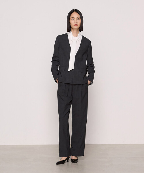 COMME CA（コムサ）の「〔 TALLサイズ 〕 【2WAY】サイロスパンツイル ジャケット（ノーカラージャケット・レディース・ベージュ/チャコール・13号/15号）」の3枚目の写真