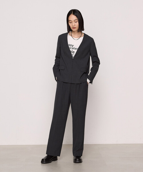 COMME CA（コムサ）の「〔 TALLサイズ 〕 【2WAY】サイロスパンツイル ジャケット（ノーカラージャケット・レディース・ベージュ/チャコール・13号/15号）」の5枚目の写真