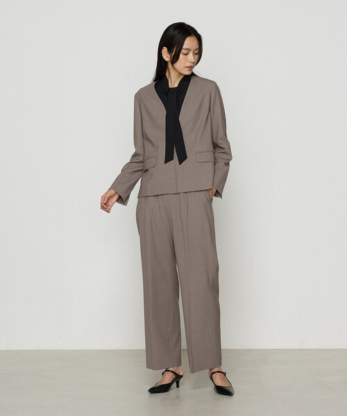 COMME CA（コムサ）の「〔 TALLサイズ 〕 【2WAY】サイロスパンツイル ジャケット（ノーカラージャケット・レディース・ベージュ/チャコール・13号/15号）」の8枚目の写真