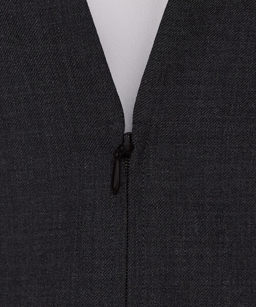 COMME CA（コムサ）の「〔 TALLサイズ 〕 【2WAY】サイロスパンツイル ジャケット（ノーカラージャケット・レディース・ベージュ/チャコール・13号/15号）」の17枚目の写真