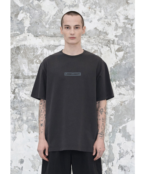 LIMELIGHT APPAREL(ライムライトアパレル)の「アパレルピグメントボックスロゴTシャツ(ブラック/グレー)(Tシャツ/カットソー・メンズ・その他・SMALL/MEDIUM/X-LARGE/LARGE)」の1枚目の写真