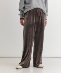 Right-on | 【HONEYSUCKLE ROSE】ベロアイージーワイドパンツ (エレガント / リラックスフィット / 上品な光沢感 / スタイリング自在)(その他パンツ)