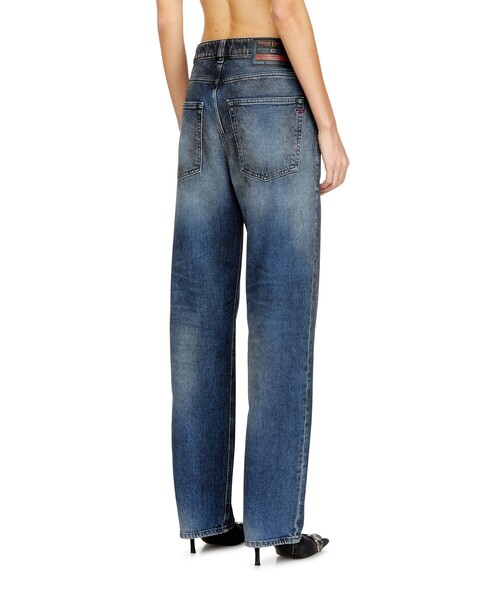 DIESEL(ディーゼル)の「ウィメンズ デニムパンツ 1988 D-ARK L.30(デニムパンツ・レディース・インディゴブルー・26inch/25inch/24inch/23inch)」の2枚目の写真