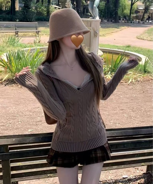 AsheKsha(アシクシャ)の「フード付きVネックスリムニットトップス:カジュアルで洗練された日常使いの万能アイテム(ニット/セーター・レディース・グレー/カーキ・M)」の10枚目の写真