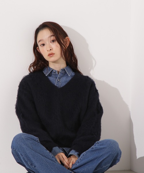 N.(N. Natural Beauty Basic)(エヌエヌナチュラルビューティーベーシック)の「Vネック起毛ニット(ニット/セーター・レディース・オフホワイト/ピンク/ネイビー・FREE)」の2枚目の写真