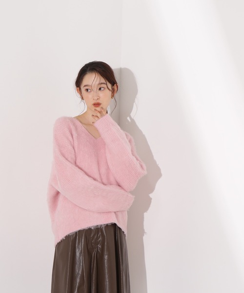 N.(N. Natural Beauty Basic)(エヌエヌナチュラルビューティーベーシック)の「Vネック起毛ニット(ニット/セーター・レディース・オフホワイト/ピンク/ネイビー・FREE)」の4枚目の写真