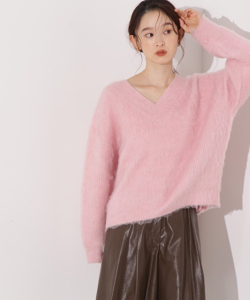 N.(N. Natural Beauty Basic)(エヌエヌナチュラルビューティーベーシック)の「Vネック起毛ニット(ニット/セーター・レディース・オフホワイト/ピンク/ネイビー・FREE)」の5枚目の写真