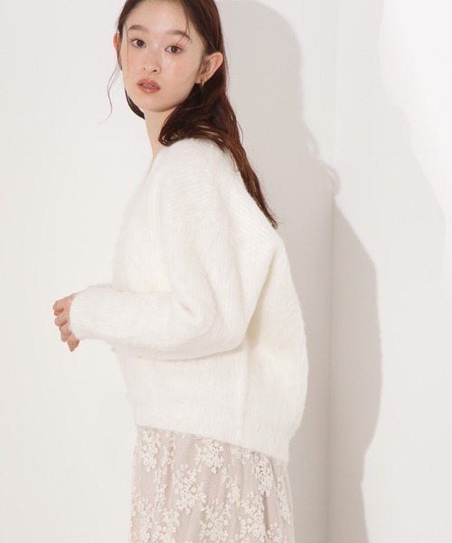 N.(N. Natural Beauty Basic)(エヌエヌナチュラルビューティーベーシック)の「Vネック起毛ニット(ニット/セーター・レディース・オフホワイト/ピンク/ネイビー・FREE)」の13枚目の写真