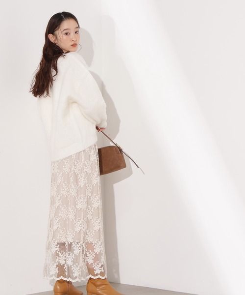 N.(N. Natural Beauty Basic)(エヌエヌナチュラルビューティーベーシック)の「Vネック起毛ニット(ニット/セーター・レディース・オフホワイト/ピンク/ネイビー・FREE)」の16枚目の写真