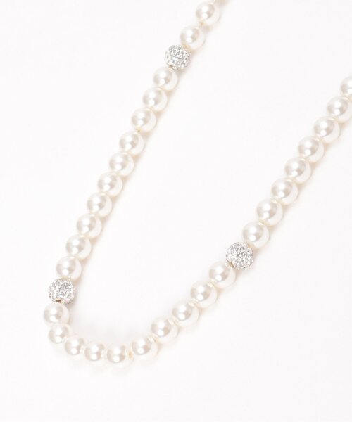 ikka（イッカ）の「4パヴェボールスライドネックレス（ネックレス・レディース・オフホワイト・FREE）」の4枚目の写真