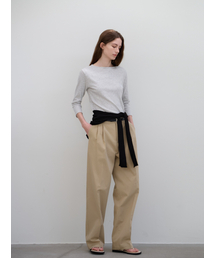 BUT'TON（ボッタン）の「Classic Twotuck Pants (Beige)（その他パンツ）」