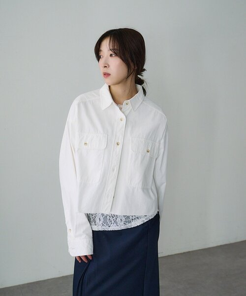 SHENERY（シーナリー）の「デニムオーバーショートシャツ（シャツ/ブラウス・レディース・ホワイト/ブルー・FREE）」の3枚目の写真