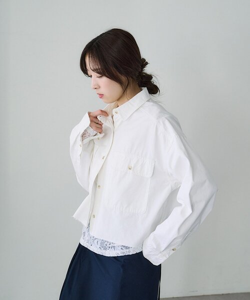 SHENERY（シーナリー）の「デニムオーバーショートシャツ（シャツ/ブラウス・レディース・ホワイト/ブルー・FREE）」の5枚目の写真