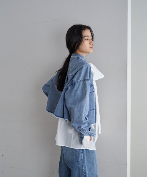 SHENERY（シーナリー）の「デニムオーバーショートシャツ（シャツ/ブラウス・レディース・ホワイト/ブルー・FREE）」の15枚目の写真