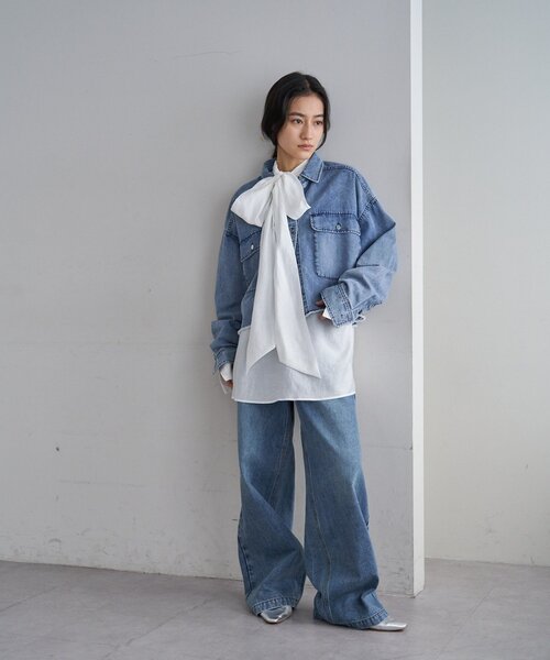 SHENERY（シーナリー）の「デニムオーバーショートシャツ（シャツ/ブラウス・レディース・ホワイト/ブルー・FREE）」の16枚目の写真