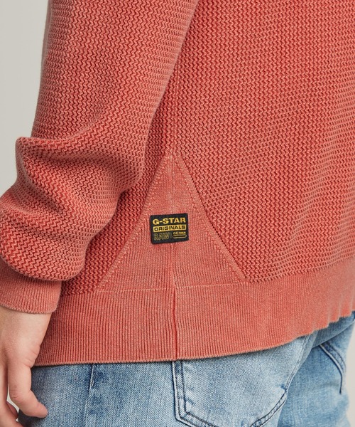 G-STAR（ジースター）の「Serrated Knitted Skipper/ワンポイントハーフジップコットンニットセーター（ニット/セーター・メンズ・ベージュ系その他/レッド系その他・LARGE/MEDIUM/SMALL）」の12枚目の写真