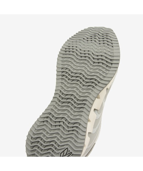 Reebok(リーボック)の「ジグ ライズ / ZIG RISE SA(スニーカー・メンズ・ブルー/ライトグレー/ブラック・26.0cm/25.5cm/25.0cm/23.0cm/22.5cm/29.0cm/28.5cm/28.0cm/27.5cm/27.0cm/26.5cm/24.0cm/24.5cm/23.5cm)」の16枚目の写真