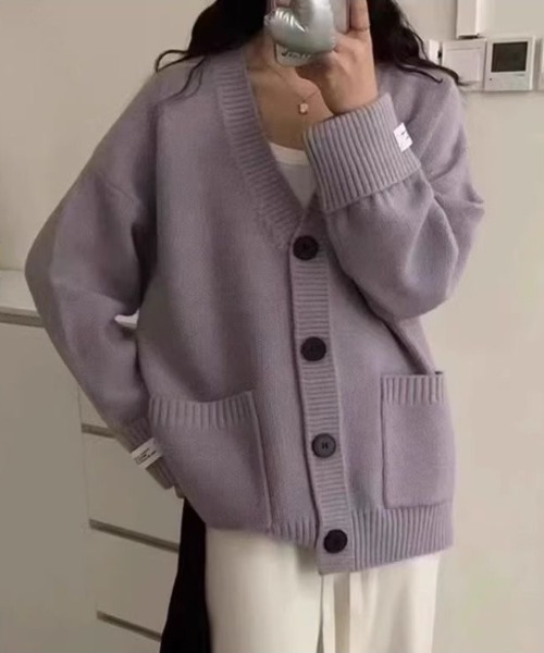 Beststore(ベストストア)の「厚手ニットカーディガン ワッペン付き ゆったり レディース(カーディガン/ボレロ・レディース・レッド/パープル/ベージュ/ダークグレー/グリーン/ピンク/アイボリー/ブラック・FREE)」の6枚目の写真