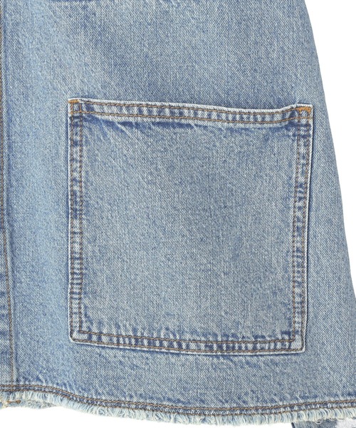 earth music&ecology(アースミュージックアンドエコロジー)の「デニムノーカラーカバーオール(カバーオール・レディース・ライトインディゴブルー・FREE)」の20枚目の写真