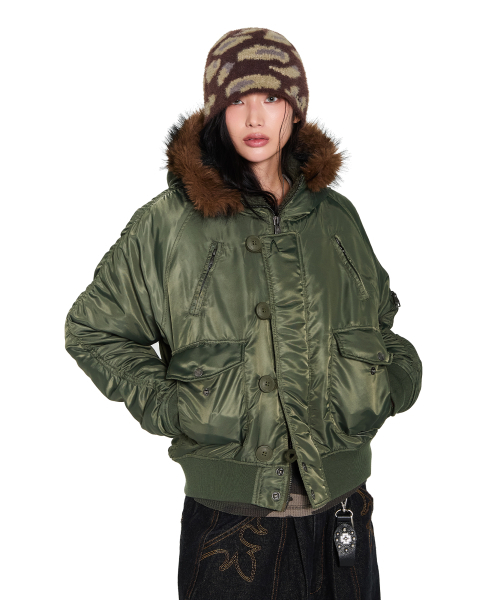 AAKAM(アーカム)の「Hooded Fur MA-1 Jacket (Khaki)(ブルゾン・レディース・その他・2/1)」の7枚目の写真