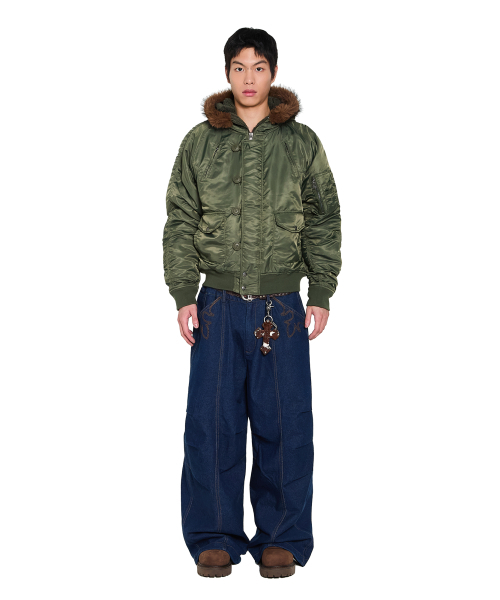AAKAM(アーカム)の「Hooded Fur MA-1 Jacket (Khaki)(ブルゾン・レディース・その他・2/1)」の8枚目の写真