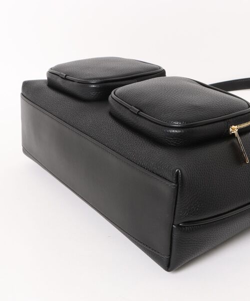 MICHAEL KORS(マイケルコース)の「MERRITT LG CARGO SHLDR ショルダーバッグ(ショルダーバッグ・レディース・ブラック・FREE)」の3枚目の写真