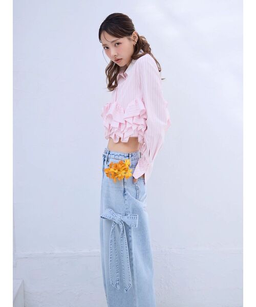 dazzlin（ダズリン）の「リボンバレルデニムパンツ（デニムパンツ・レディース・インディゴブルー/ライトブルー・MEDIUM/SMALL）」の5枚目の写真