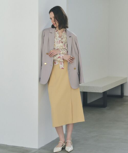 YECCA VECCA（イェッカヴェッカ）の「金釦テーラードジャケット（テーラードジャケット・レディース・ネイビー/グレイッシュベージュ・FREE）」の8枚目の写真