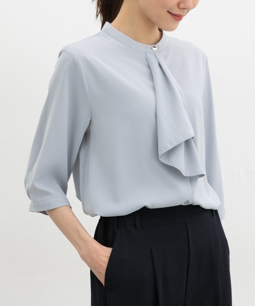 Honeys（ハニーズ）の「６分袖ボウタイブラウス（シャツ/ブラウス・レディース・ホワイト/ホワイト系その他/ブラック系その他/ライトブルー/ライトグレー・M/3L/S/LL/L）」の5枚目の写真