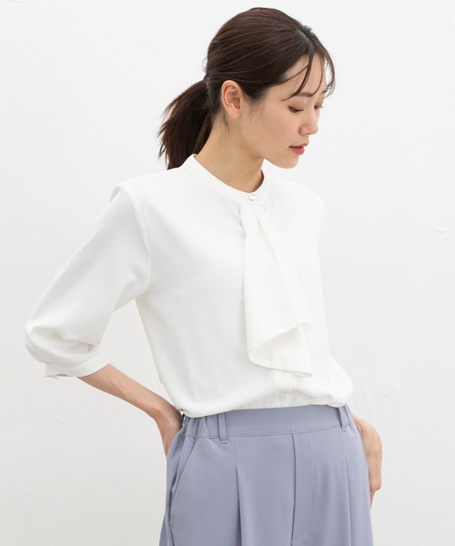 Honeys（ハニーズ）の「６分袖ボウタイブラウス（シャツ/ブラウス・レディース・ホワイト/ホワイト系その他/ブラック系その他/ライトブルー/ライトグレー・M/3L/S/LL/L）」の8枚目の写真